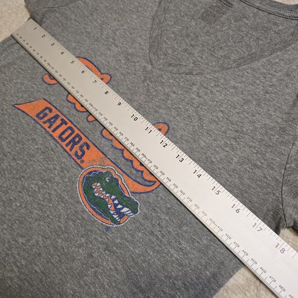 Florida Gators T Shirt Womens Small Gray Deep V National Collegian - Picture 5 of 7
